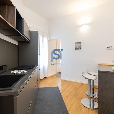 Ni Ni Apartments - Self Check In Чефалу Экстерьер фото